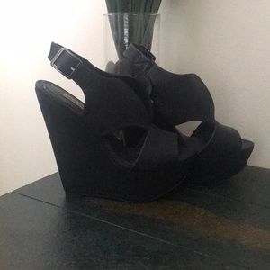 Steve Madden Xander black wedge